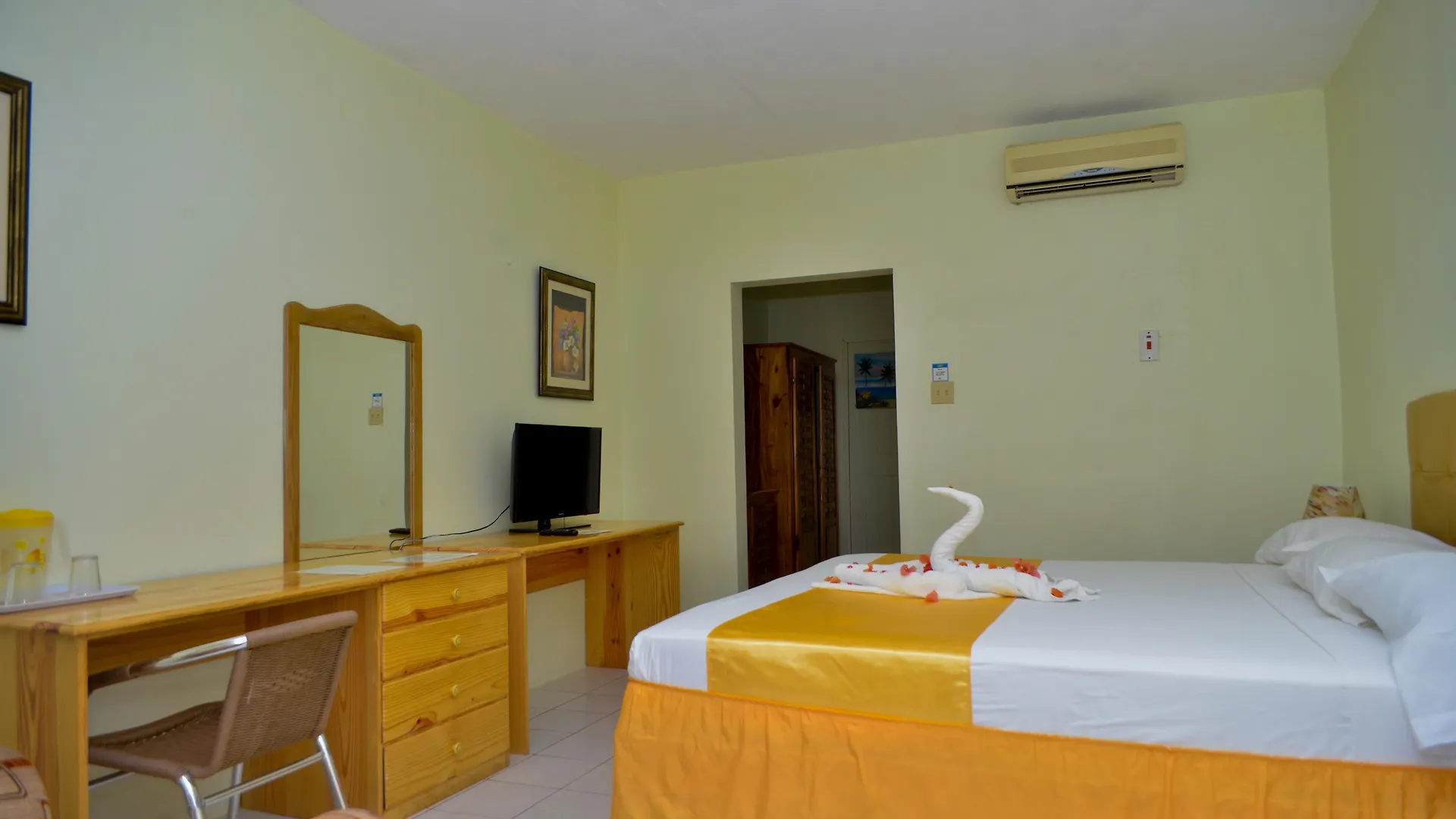 Fun Holiday Beach Resort Νεγκρίλ Τζαμάικα