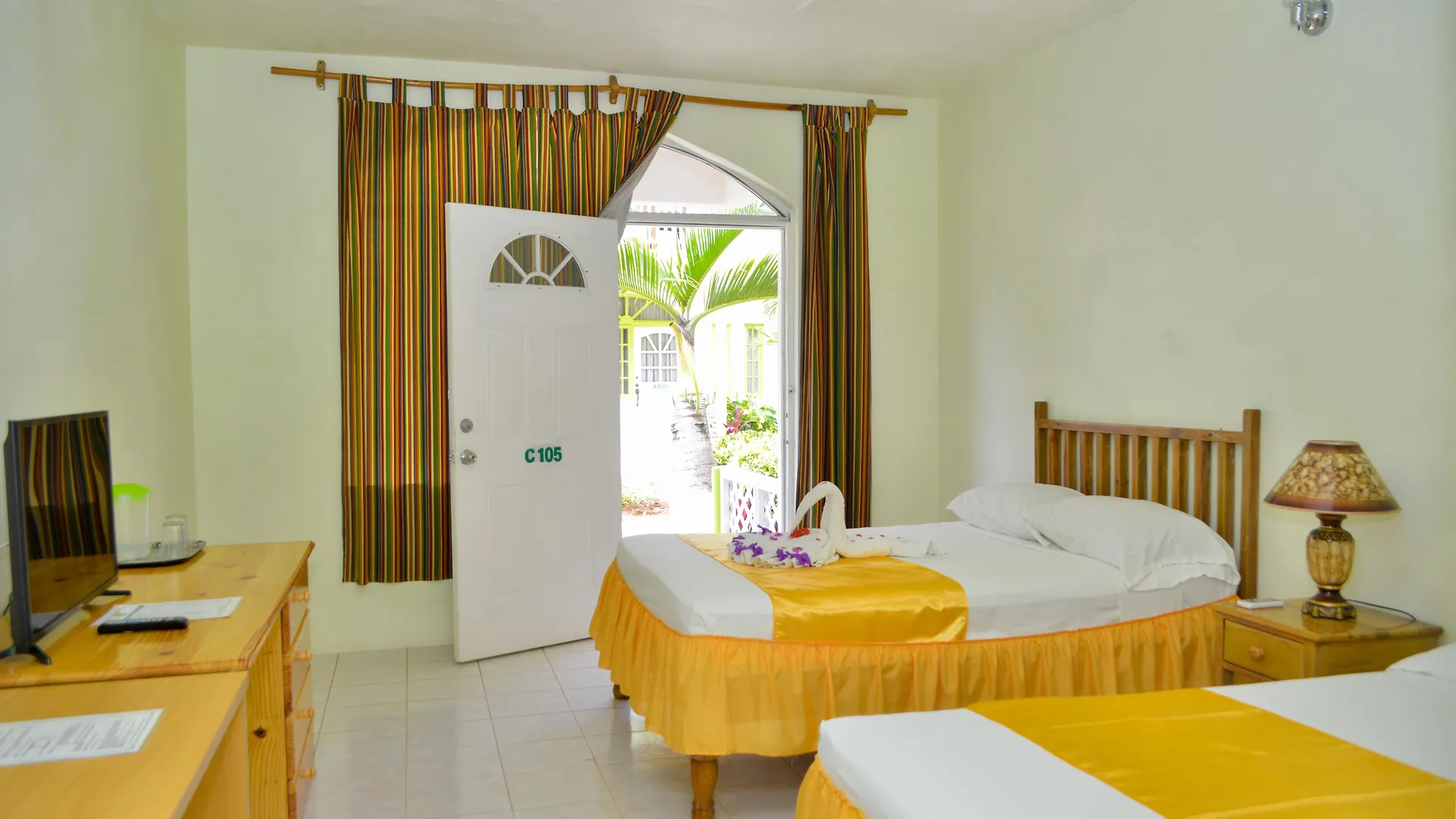 Fun Holiday Beach Resort Νεγκρίλ 3*,