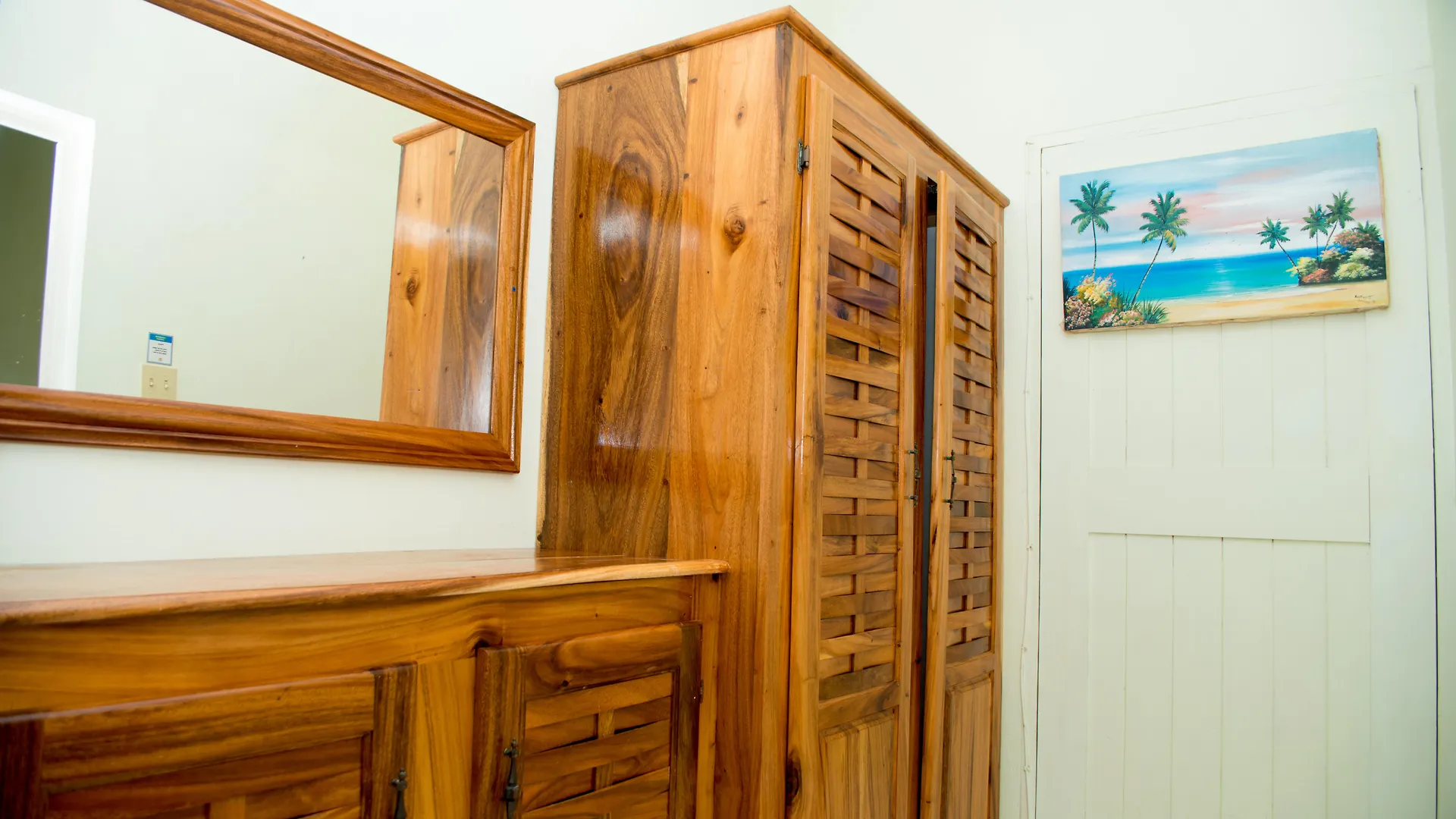 Fun Holiday Beach Resort Νεγκρίλ