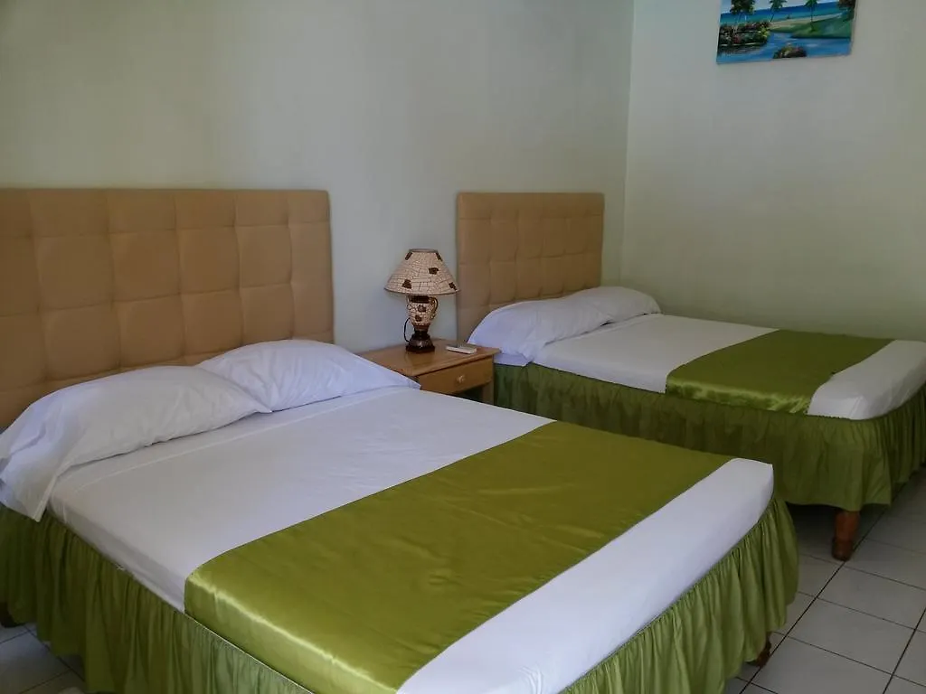 Fun Holiday Beach Resort Νεγκρίλ Τζαμάικα