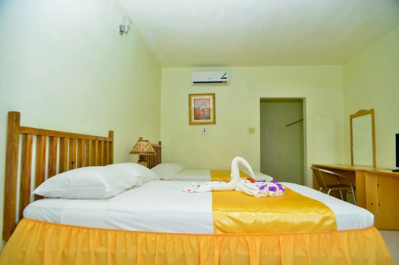Fun Holiday Beach Resort Νεγκρίλ